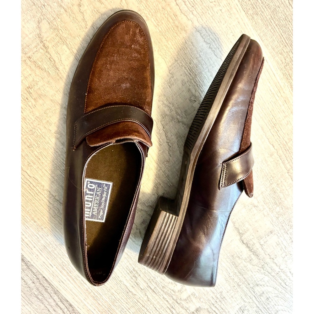 Women’s Munro Dark Brown Leather Slip-On Loafers- Size 10